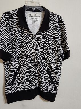 Onque Casuals Black and White Labeled Knit Top